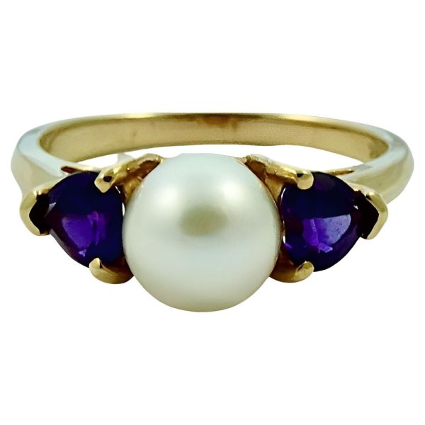 14K Gold Cultured Pearl and Heart Shaped Amethyst Dress Ring