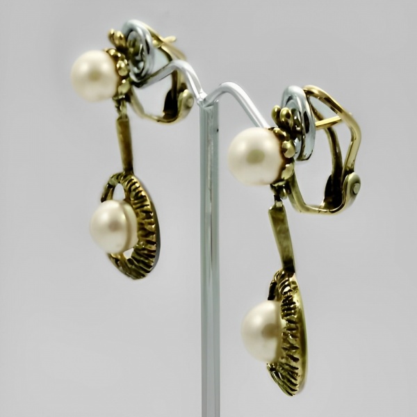 18K Gold and Cultured Pearl Drop Earrings circa 1970s