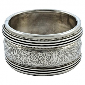 Antique Victorian Heavy Silver Engraved Bangle Bracelet