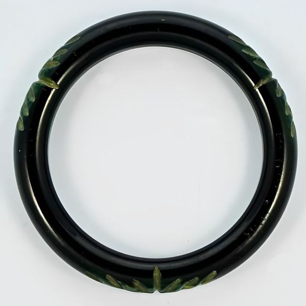 Art Deco Black Marbled Green Carved Leaves Bakelite Bangle