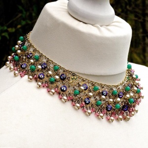 Pink Green Purple Glass Beads Faux Pearl Necklace circa 1950s