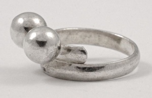 Vintage Silver Tone Double Ball Coiled Ring