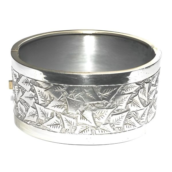Antique Victorian Silver Tone Engraved Ivy Leaf Bangle