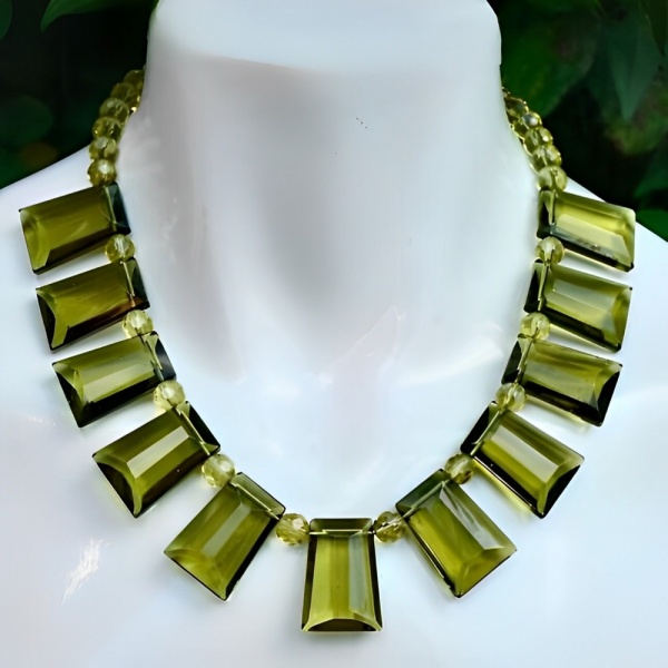 Art Deco Olive Green Glass Fringe Necklace Collar