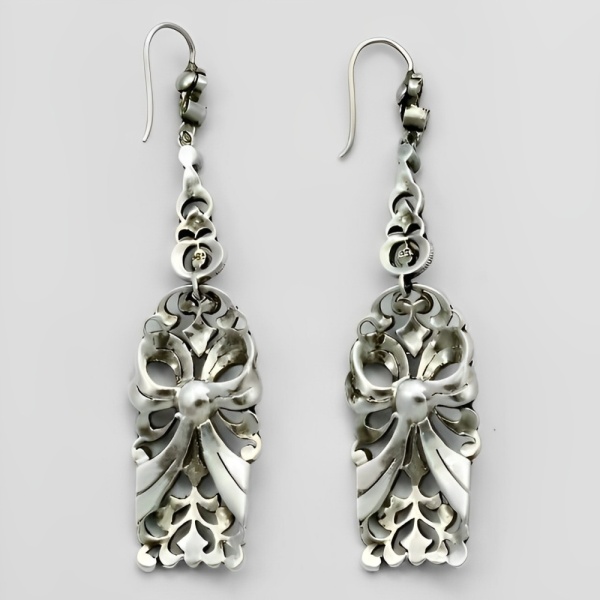Art Deco Silver and Marcasite Earrings set with Pearls circa 1920s