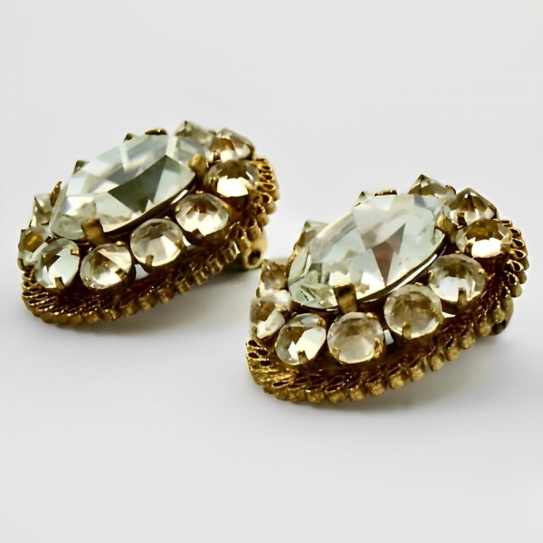 Austrian Crystal Gold Plated Oval Clip On Earrings circa 1960s