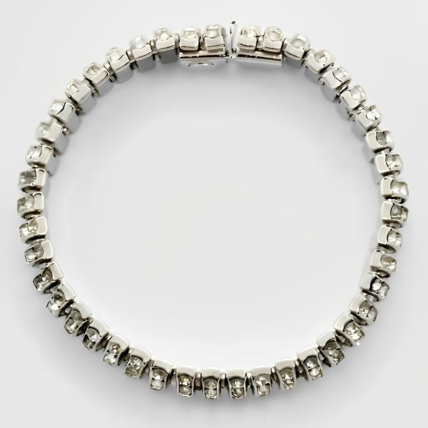 Butler & Wilson Silver Tone and Crystals Link Bracelet