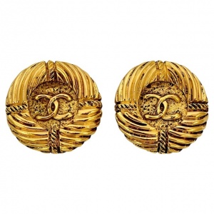 Chanel Gold Plated Logo Ridged Clip On Earrings 1970s