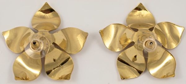 Cream Enamel and Pearl Flower Earrings circa 1980s
