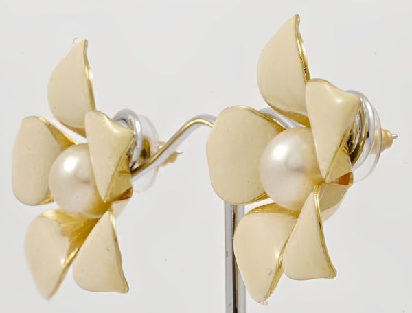 Cream Enamel and Pearl Flower Earrings circa 1980s