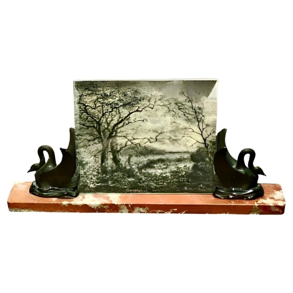 French Art Deco Marble Picture Frame with Swans circa 1930s