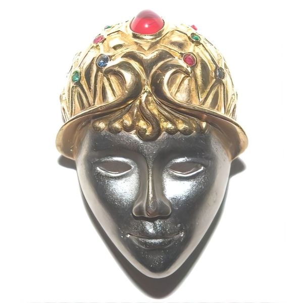Brooch with face hotsell