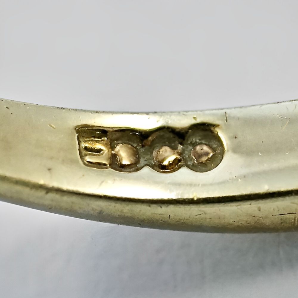 EDCO Gold Plated Oval Ring with Rhinestones circa 1970s | Arabella Bianco