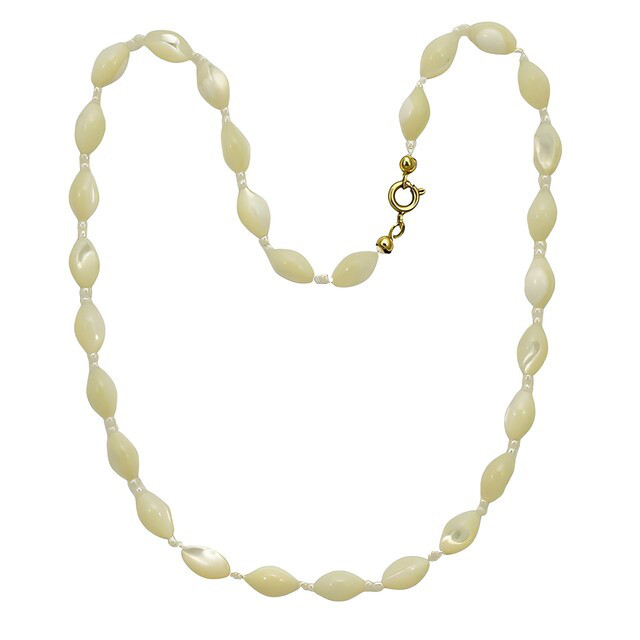 Mother of Pearl Bead Necklace circa 1950s