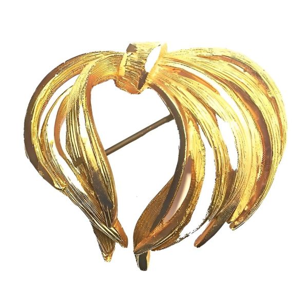 Sphinx Classic Gold Plated Brooch circa 1950s